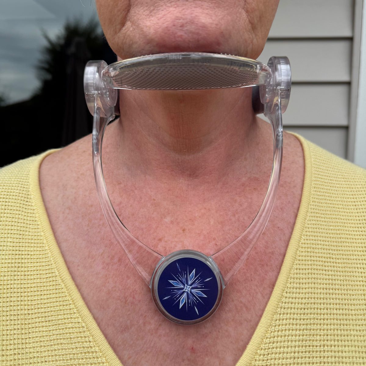 Adjustable Neck Support – Hands-Free Comfort